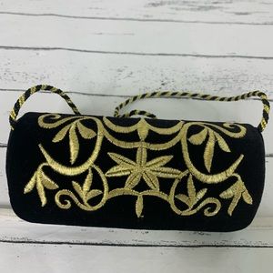 Vintage Look Black Velvet Embroidered Floral Evening Shoulder Clutch Bag